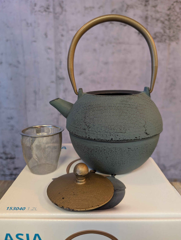 Sakura Cast Iron Teapot