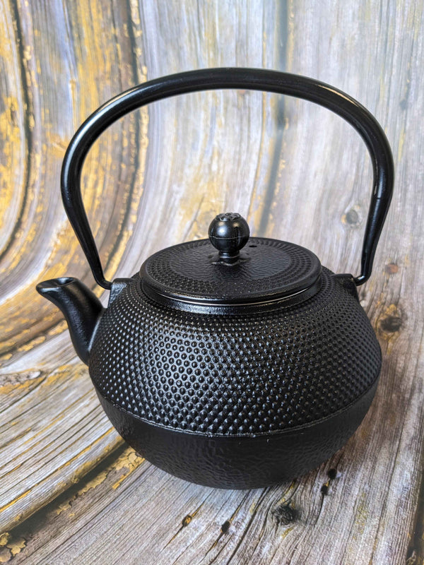 Cast Iron Infuser Teapot - Hobnail - 1.2 L